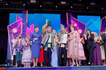 Гала-концерт X ежегодного открытого республиканского телевизионного фестиваля творчества работающеи‌ молодежи «Наше время — Безнен заман» 
