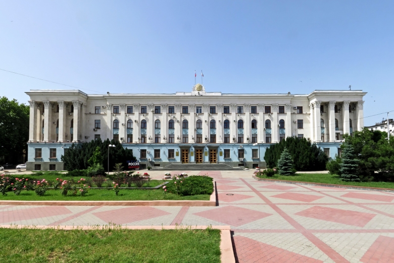 Глава Республики Крым разъяснил особенности снятия ограничительных мер с 15 июня Глава Республики Крым разъяснил особенности снятия ограничительных мер с 15 июня