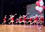 Под светом софитов… Под светом софитов…