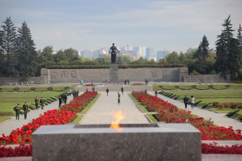 Храня память о подвиге Ленинграда