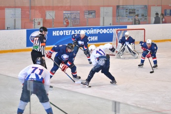 Хоккеисты АО «Транснефть – Верхняя Волга» - серебро с золотым отливом