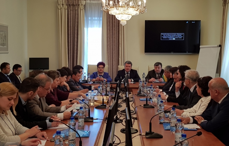 Международное отраслевое сотрудничество Международное отраслевое сотрудничество