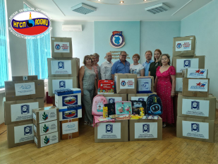 Омская областная организация помогла собрать в школу детей из города Стаханова