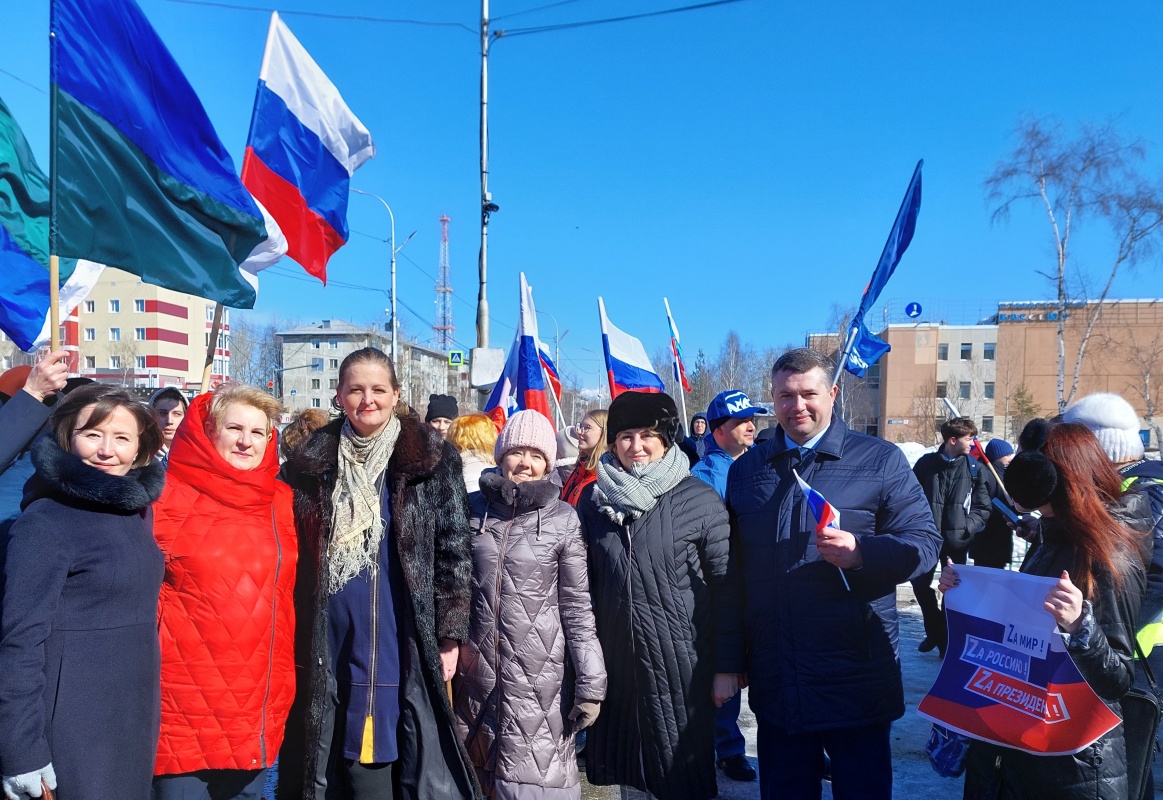 Своих не бросаем! Своих не бросаем!